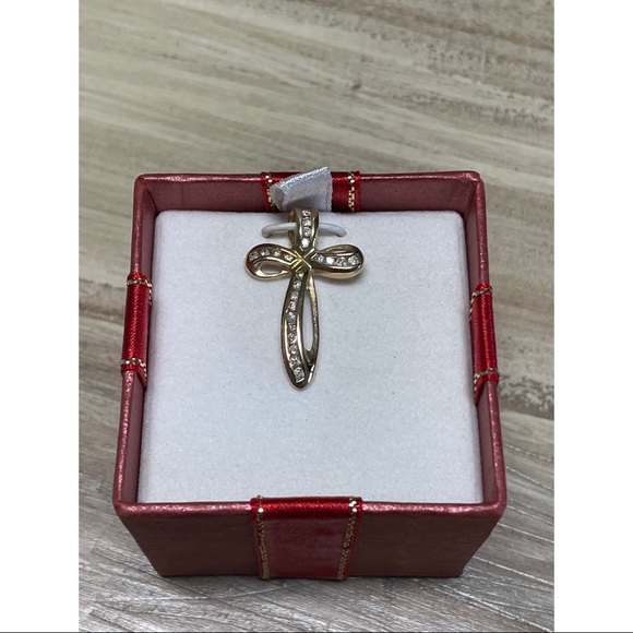 Jewelry - Cross Pendant 14K Gold W/ Diamonds